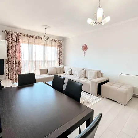 Apartment Tirana Family *